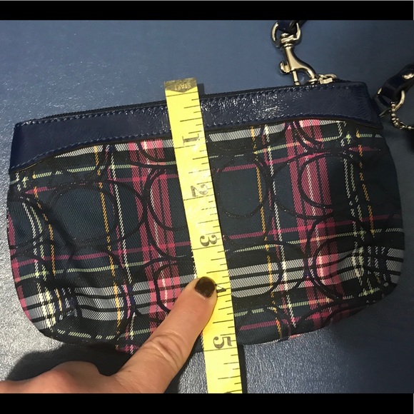 Coach multi plaid tartan patent leather wristlet - Picture 12 of 16